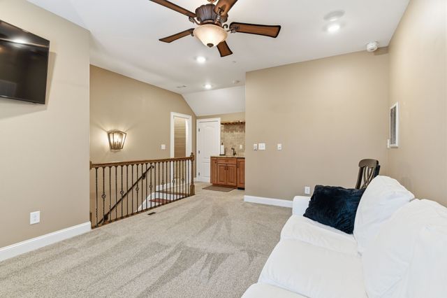 2857 New Hope Rd, Hendersonville, TN 37075