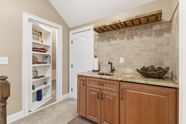 2857 New Hope Rd, Hendersonville, TN 37075