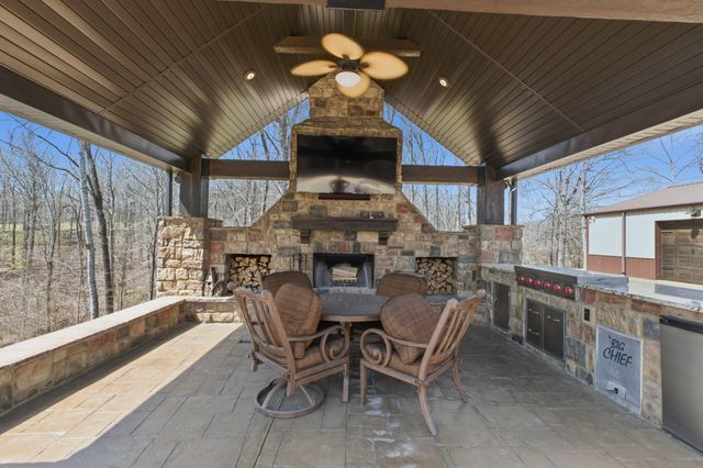 2857 New Hope Rd, Hendersonville, TN 37075