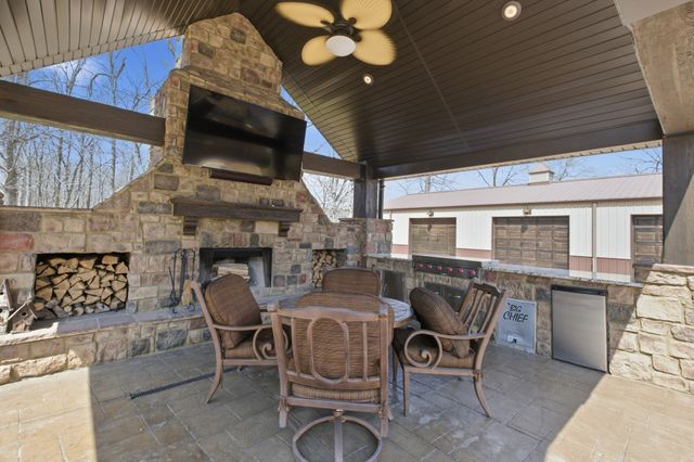 2857 New Hope Rd, Hendersonville, TN 37075