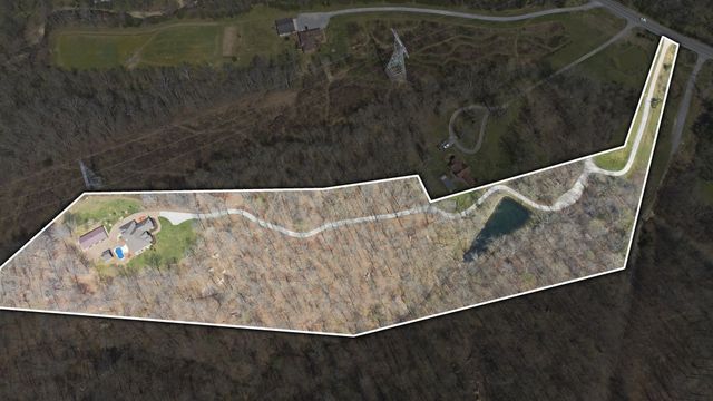 2857 New Hope Rd, Hendersonville, TN 37075