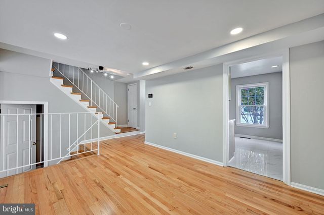 8069 POWDERBROOK LN, Springfield, VA 22153