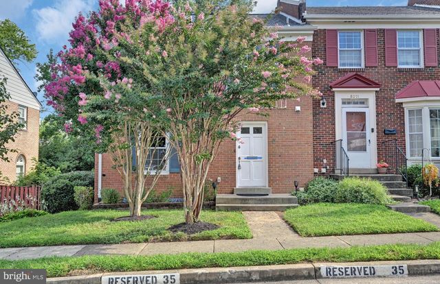8069 POWDERBROOK LN, Springfield, VA 22153