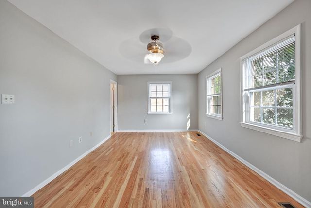 8069 POWDERBROOK LN, Springfield, VA 22153