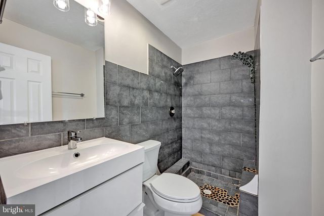 8069 POWDERBROOK LN, Springfield, VA 22153