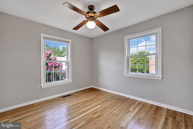 8069 POWDERBROOK LN, Springfield, VA 22153