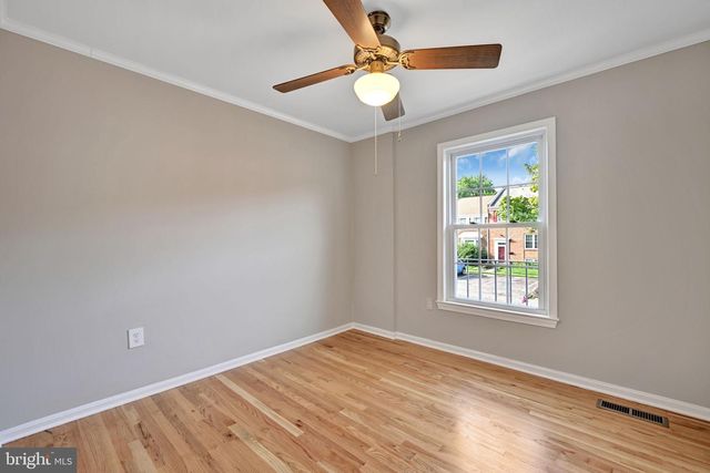 8069 POWDERBROOK LN, Springfield, VA 22153