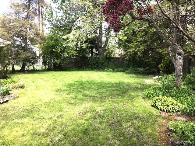 79 Winkler Drive, Tonawanda, NY 14150