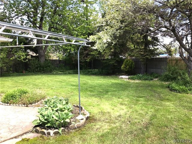 79 Winkler Drive, Tonawanda, NY 14150