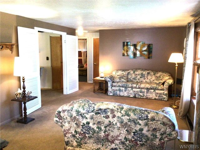 79 Winkler Drive, Tonawanda, NY 14150