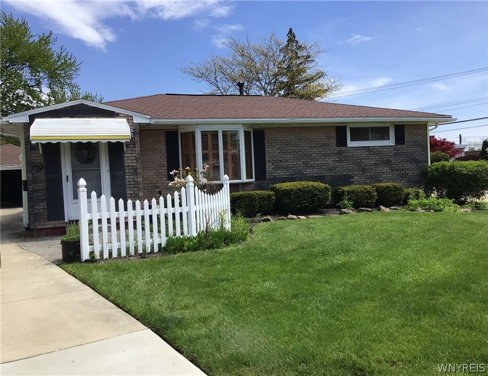79 Winkler Drive, Tonawanda, NY 14150