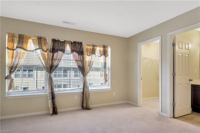 50 Transit LN, Newport News, VA 23601