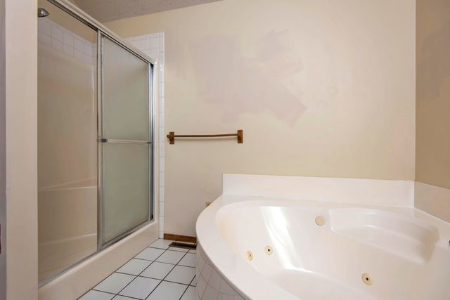 4103 E Crighton Place, Springfield, MO 65809