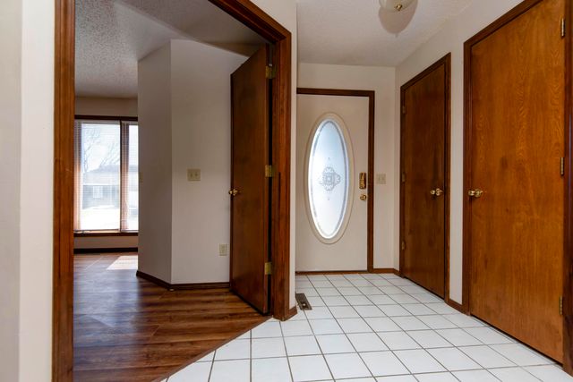 4103 E Crighton Place, Springfield, MO 65809