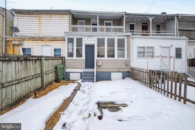 734 S 2ND ST, Steelton, PA 17113