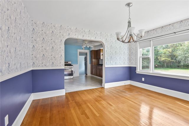 69 Lyall Avenue, Warwick, RI 02889