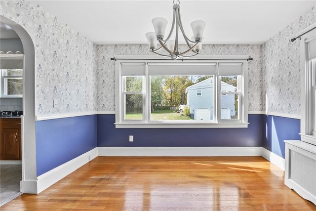 69 Lyall Avenue, Warwick, RI 02889