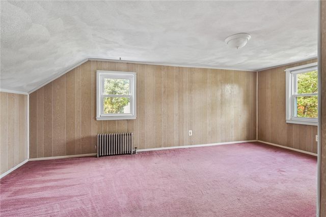 69 Lyall Avenue, Warwick, RI 02889