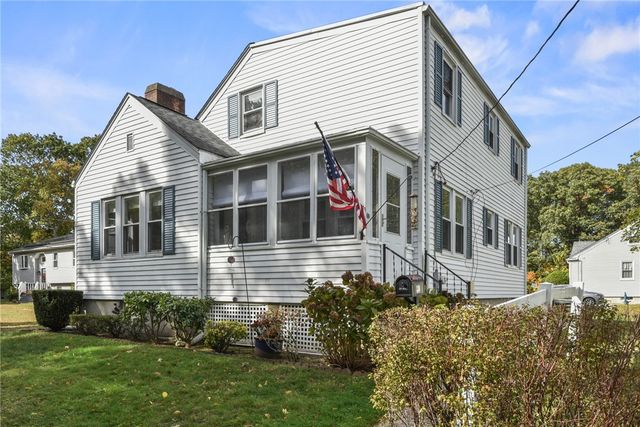 69 Lyall Avenue, Warwick, RI 02889