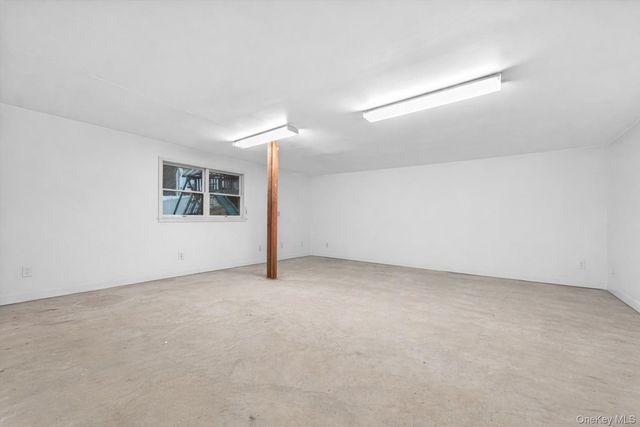 10 Hamilton Avenue, Highland Mills, NY 10930