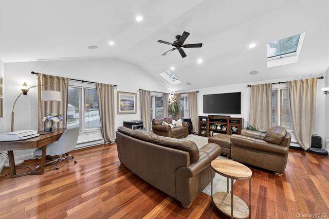 10 Hamilton Avenue, Highland Mills, NY 10930