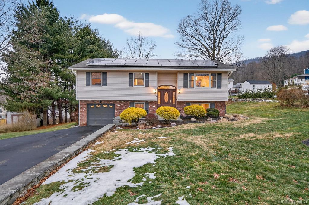 10 Hamilton Avenue, Highland Mills, NY 10930