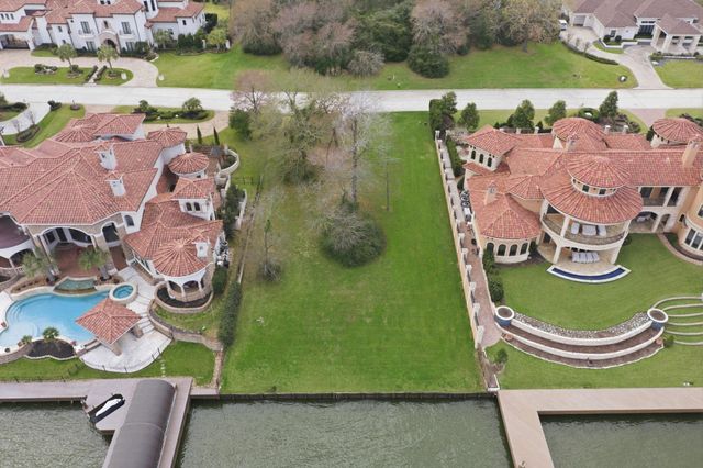 59 Benthaven E, Montgomery, TX 77356