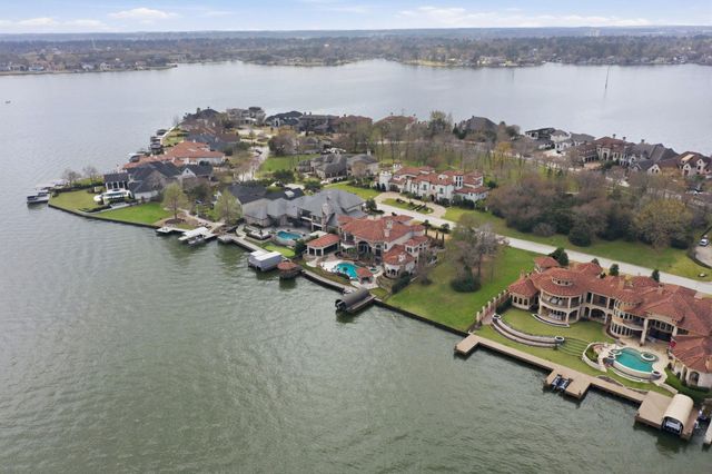 59 Benthaven E, Montgomery, TX 77356