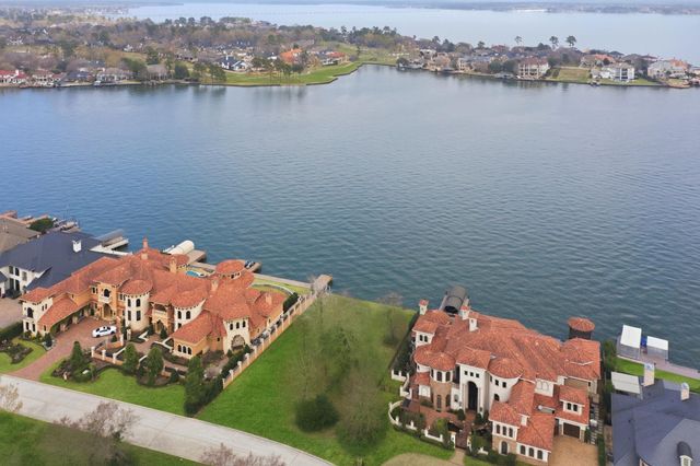 59 Benthaven E, Montgomery, TX 77356