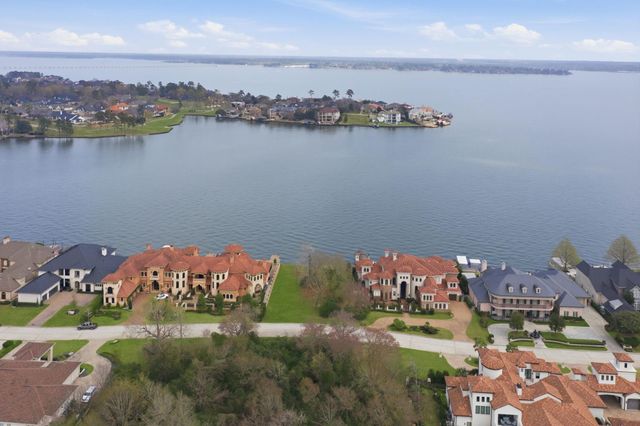 59 Benthaven E, Montgomery, TX 77356