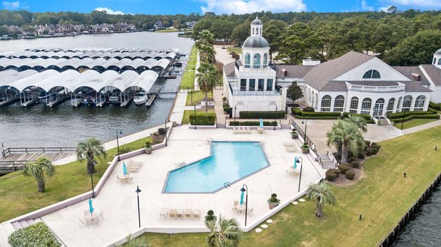 59 Benthaven E, Montgomery, TX 77356