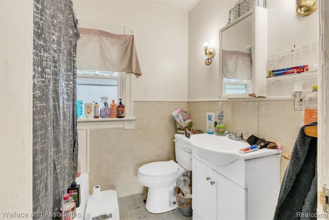 1825 16th Street, Port Huron, MI 48060