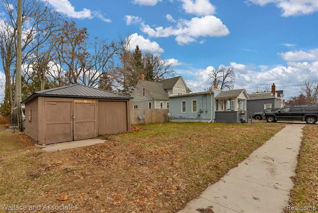 1825 16th Street, Port Huron, MI 48060