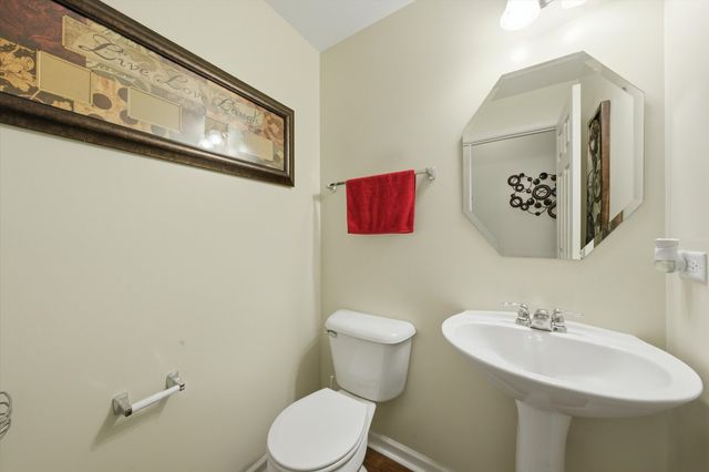 220 OWEN Street, Matteson, IL 60443