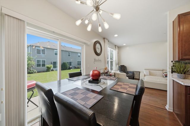 220 OWEN Street, Matteson, IL 60443