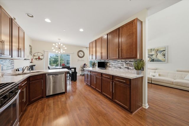 220 OWEN Street, Matteson, IL 60443