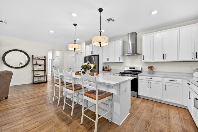 1113 Asher Leaf Dr, Lincoln, CA 95648