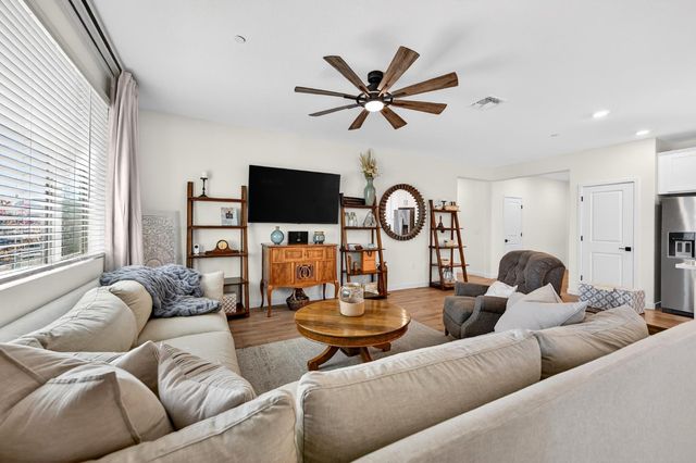 1113 Asher Leaf Dr, Lincoln, CA 95648