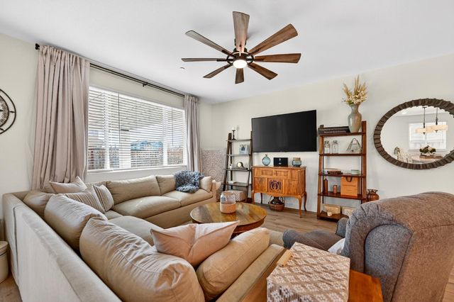 1113 Asher Leaf Dr, Lincoln, CA 95648