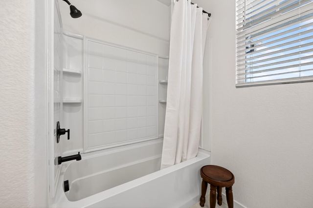 1113 Asher Leaf Dr, Lincoln, CA 95648