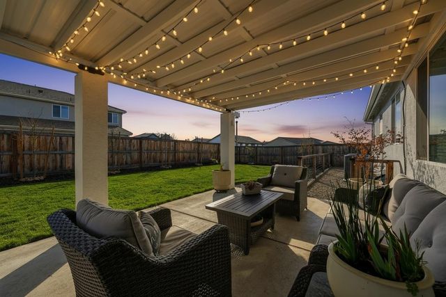 1113 Asher Leaf Dr, Lincoln, CA 95648