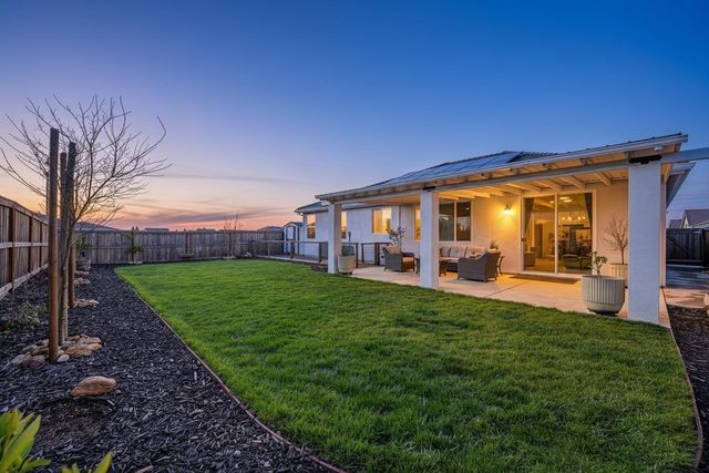 1113 Asher Leaf Dr, Lincoln, CA 95648