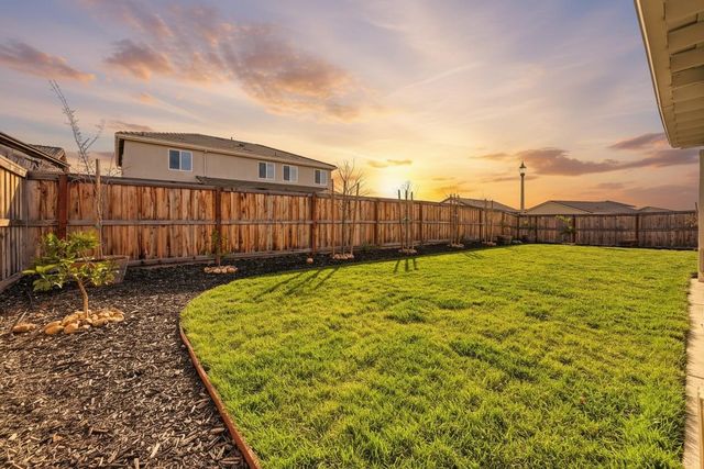 1113 Asher Leaf Dr, Lincoln, CA 95648