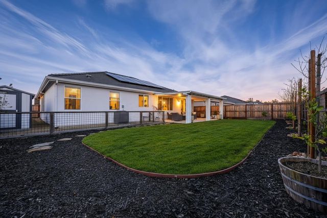 1113 Asher Leaf Dr, Lincoln, CA 95648