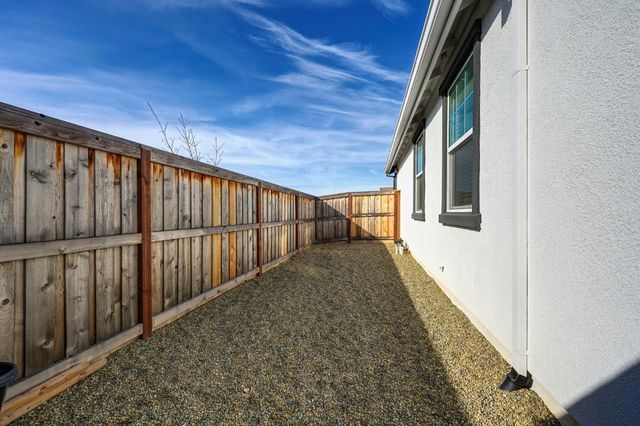 1113 Asher Leaf Dr, Lincoln, CA 95648