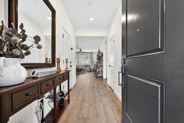 1113 Asher Leaf Dr, Lincoln, CA 95648