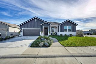 1113 Asher Leaf Dr, Lincoln, CA 95648