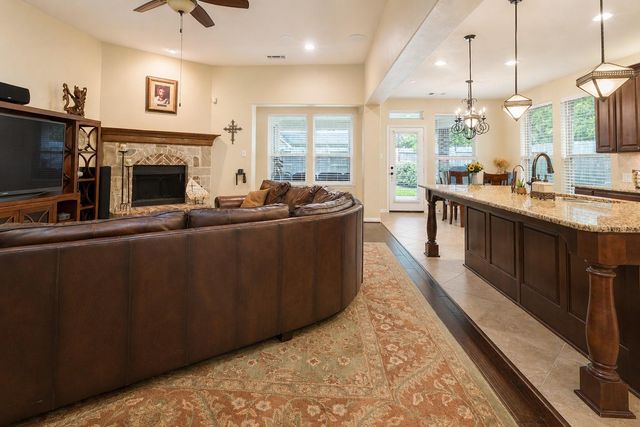 2326 Hamilton Pool Lane, Friendswood, TX 77546