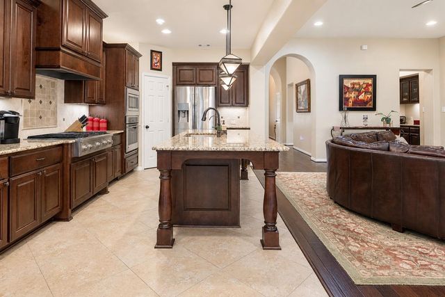 2326 Hamilton Pool Lane, Friendswood, TX 77546