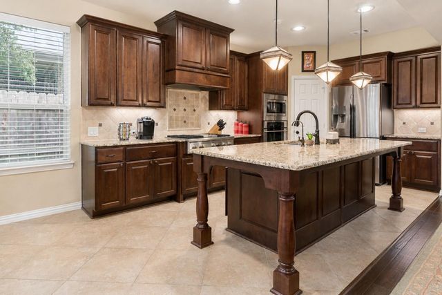 2326 Hamilton Pool Lane, Friendswood, TX 77546